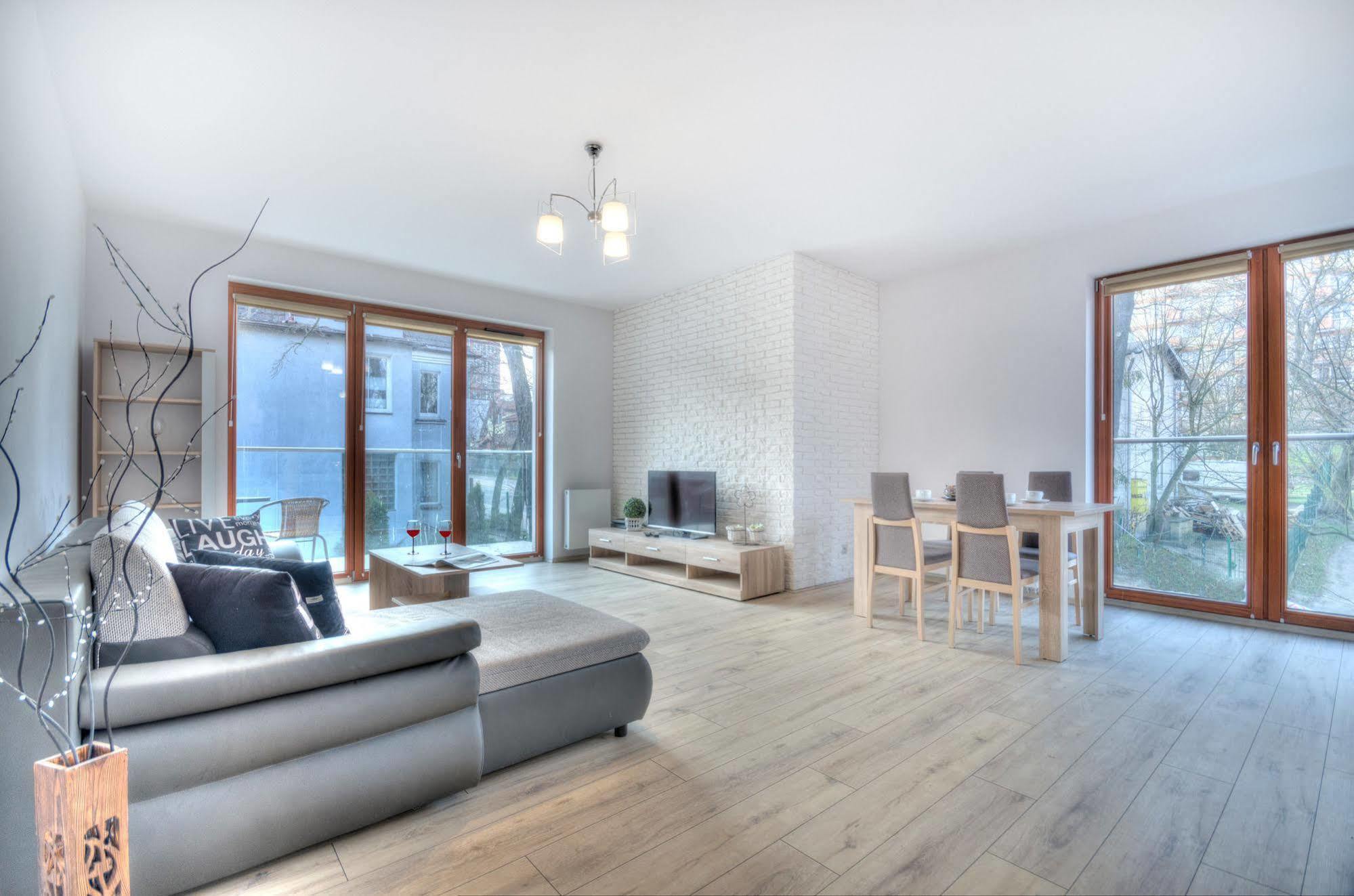 Dom & House - Apartments Sopot Kamienny Potok Bagian luar foto